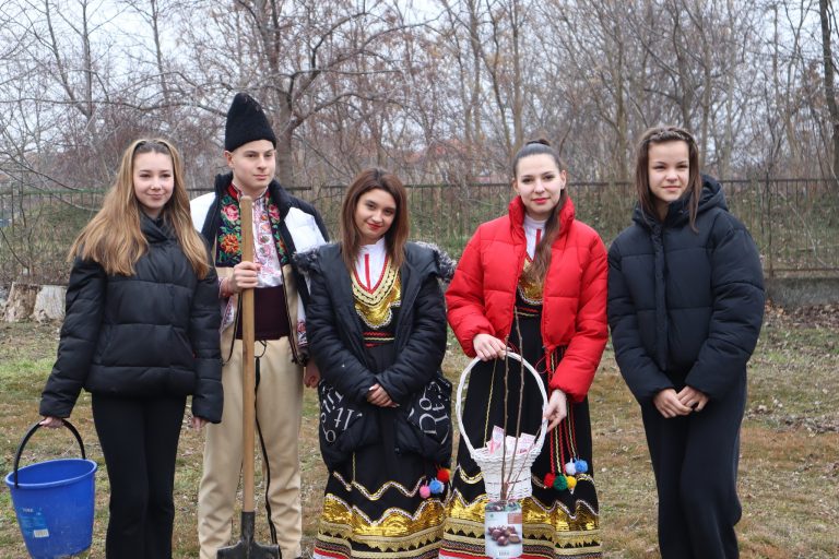 Засаждаме не просто дървета, а история!
